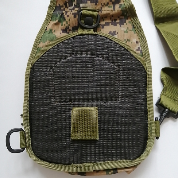 Digital Camo Bag - Picture 10 of 15